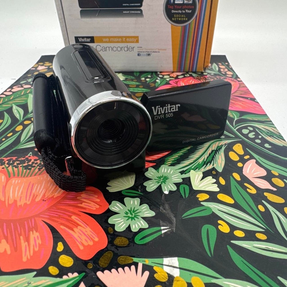 Vivitar Digital Camcorder 505 – Digital Video Camera (Complete in Box)